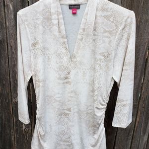 Pull on stretch top. Business appropriate